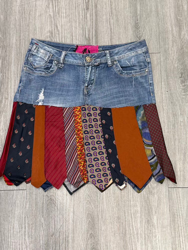 YI YI Skirt Tie II | Loft 33