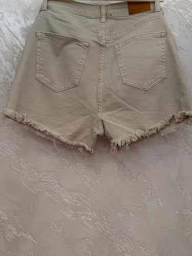You Decide Shorts Totta